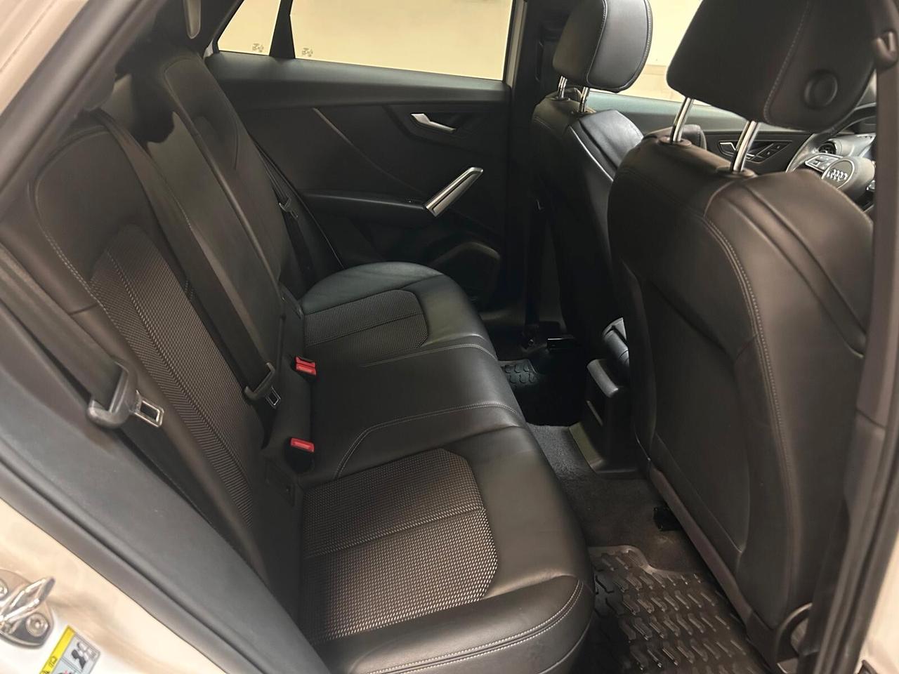 Audi Q2 2.0 TDI quattro S tronic Business