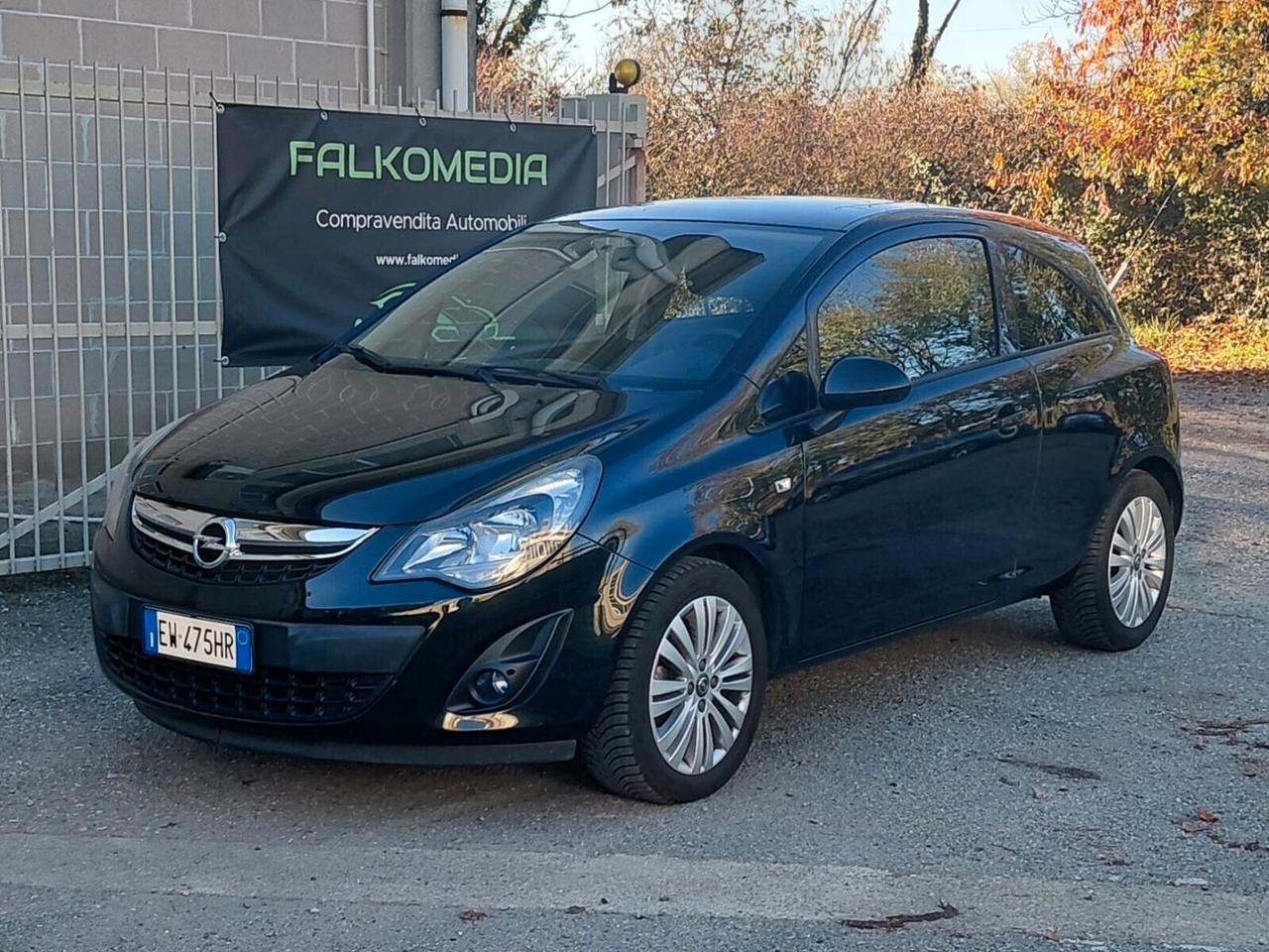 Opel Corsa 1.2 benzina UNICO PROPRIETARIO (Neopatentati)