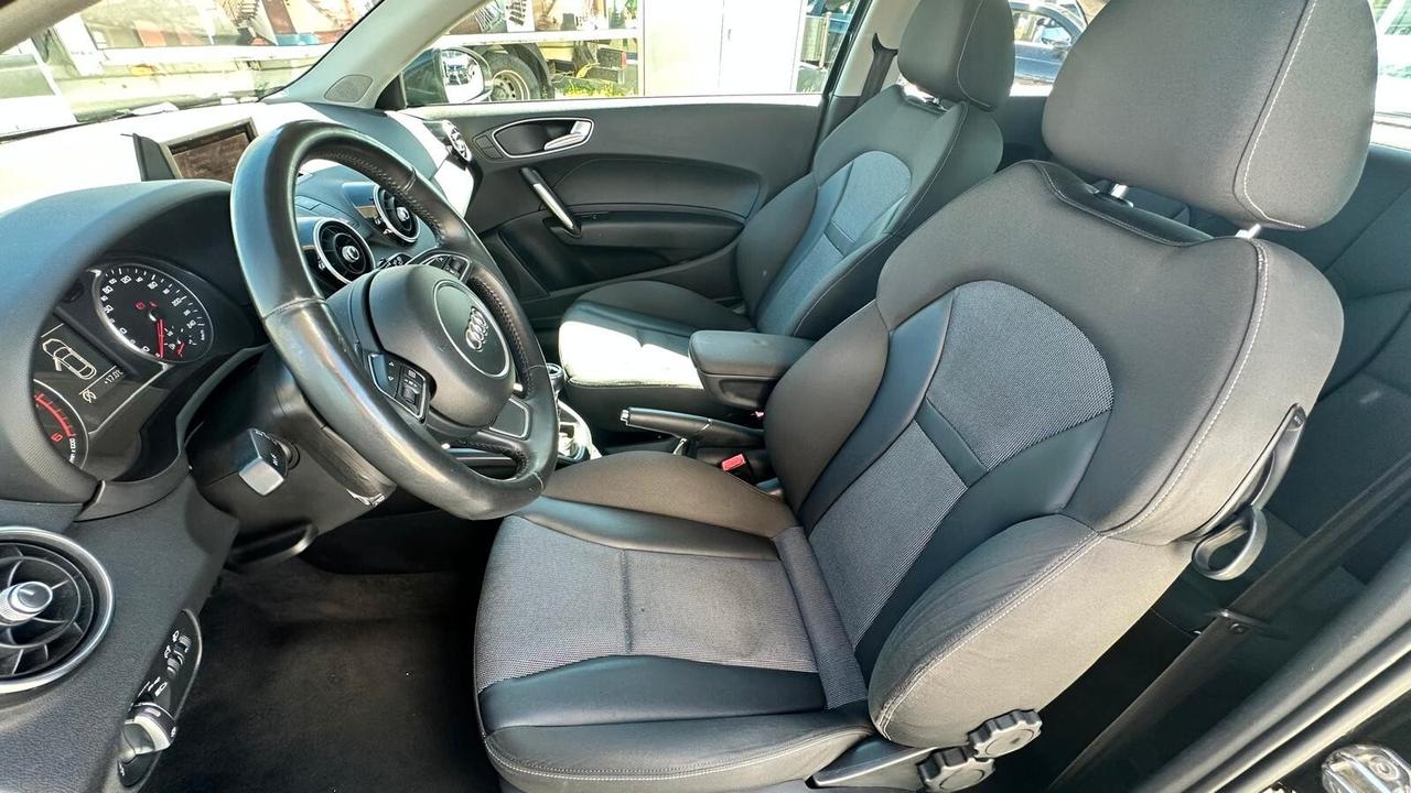 Audi A1 1.6 TDI Attraction KM CERTIFICATI-UNICO PROPRIETARIO