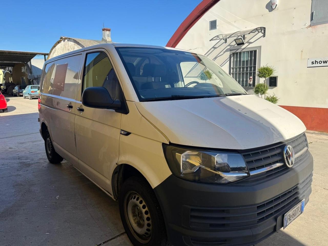 Volkswagen T6 Transporter 2.0TDI clima - 2017