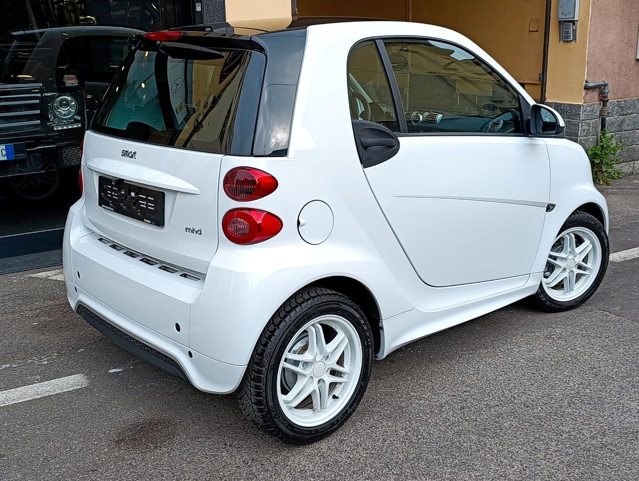 Smart ForTwo 1.0 71cv MHD coupé Brabus Style