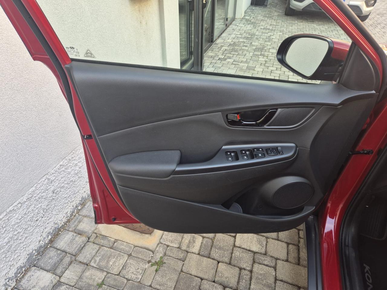 Hyundai Kona 1.0 T-GDI Xpossible