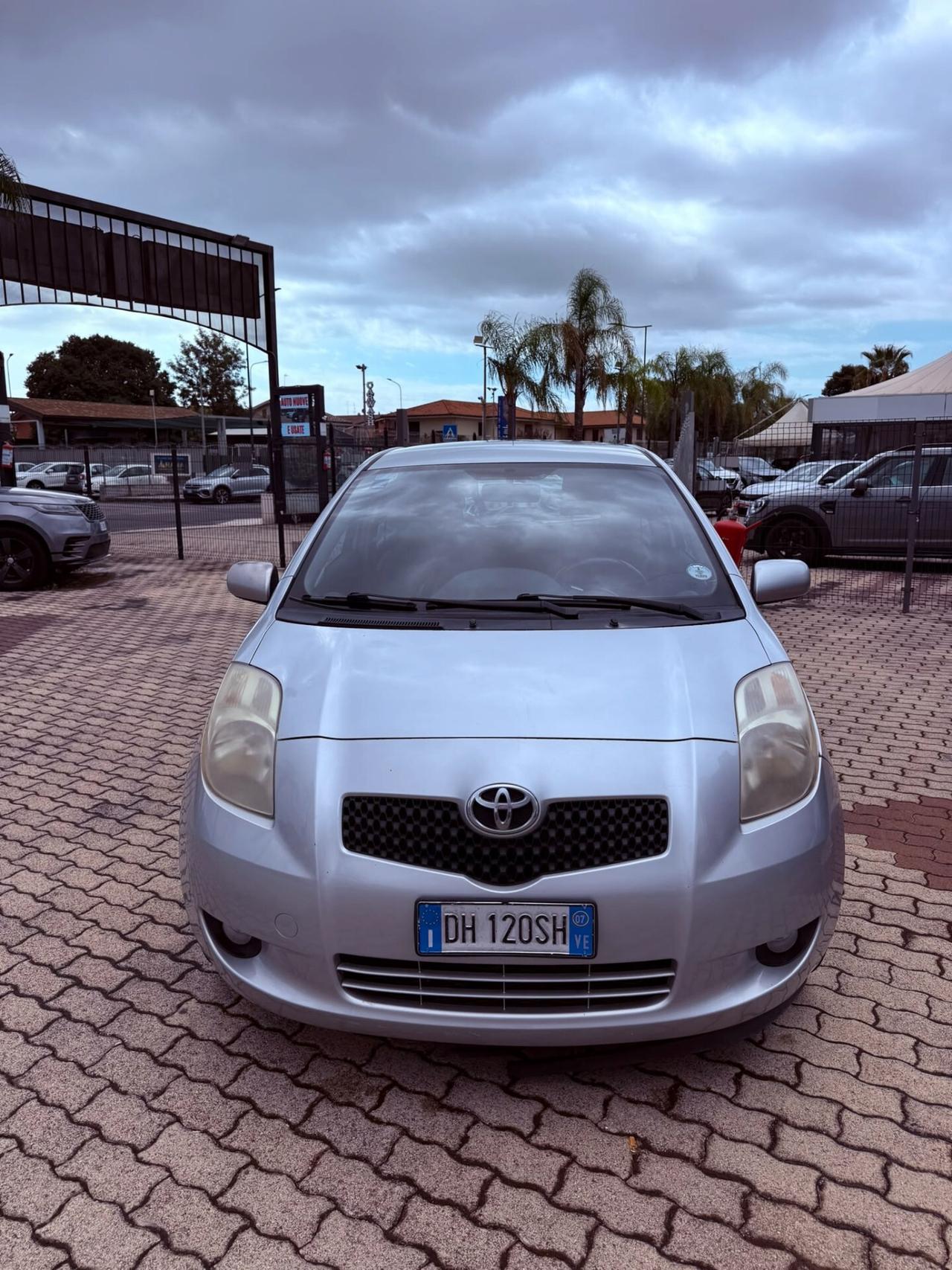 Toyota Yaris 1.3 3 porte Sol