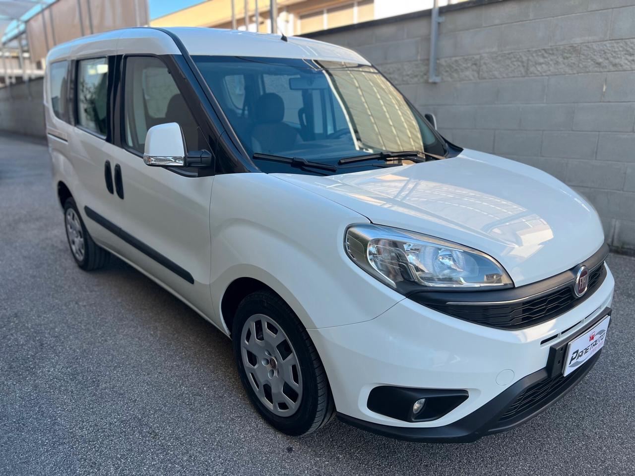 Fiat Doblo 1.6 mjt 16v POP STAR 120cv AUTOVETTURA CLIMA/TEL.
