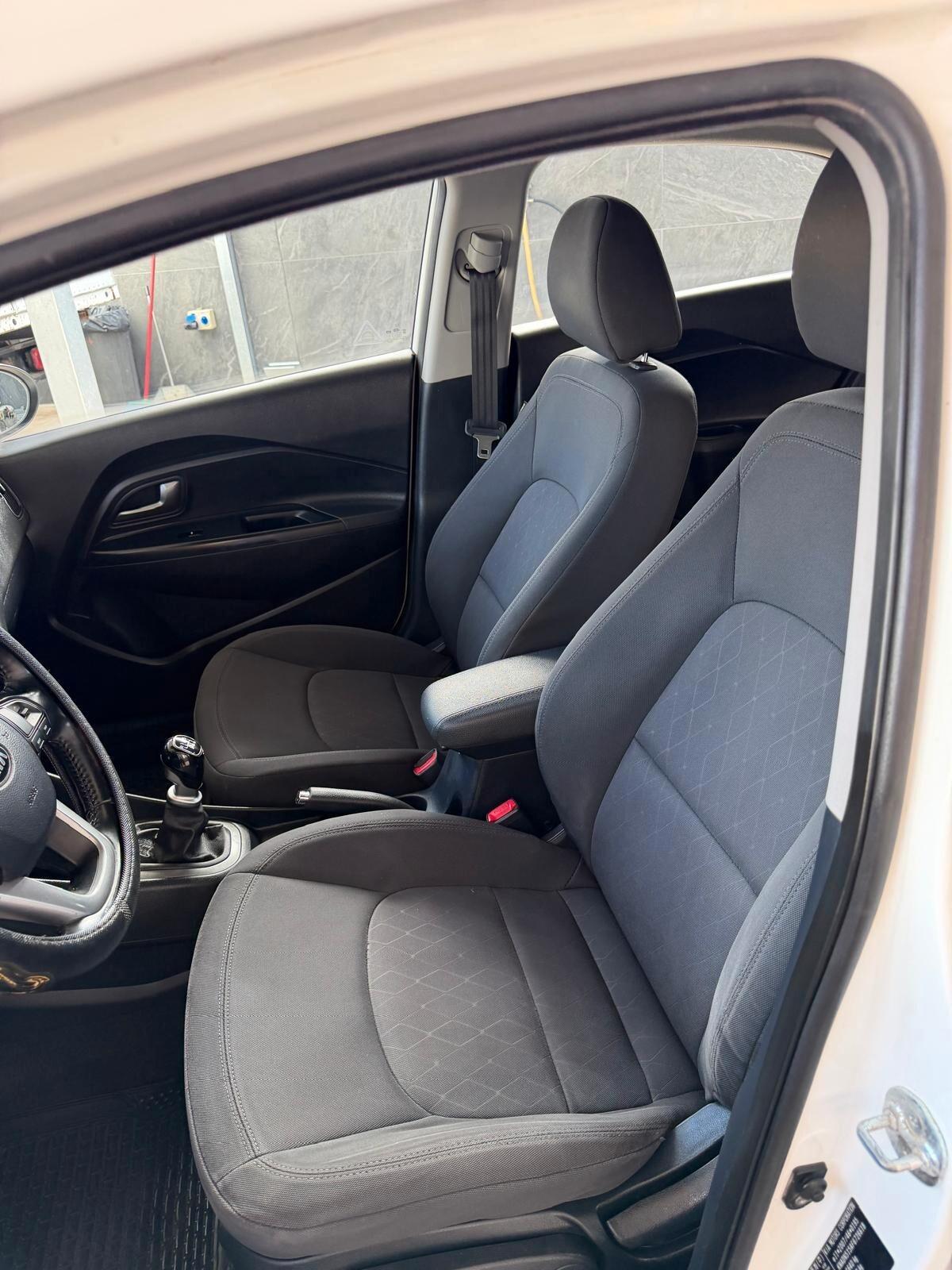 Kia Rio 1.4 CRDi 5p. Cool