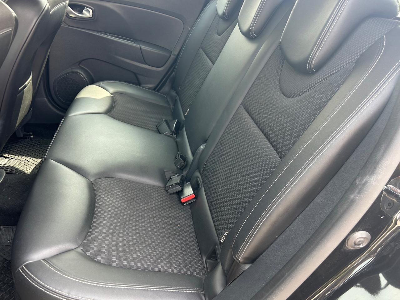 Renault Clio TCe 12V 90 CV 5 porte Moschino Intens