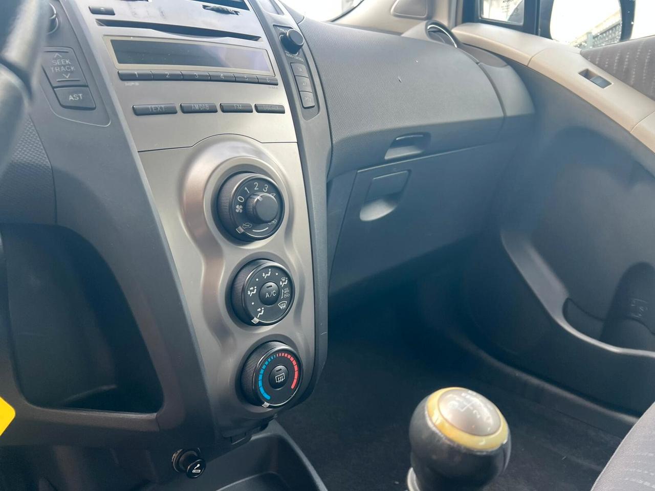 Toyota Yaris 1.3 3 porte Sol