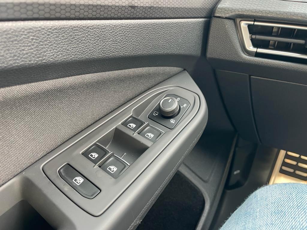 Volkswagen Golf 8 GTD 2.0 200cv DSG