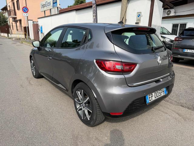 RENAULT Clio 1.2 75CV 5 porte Wave