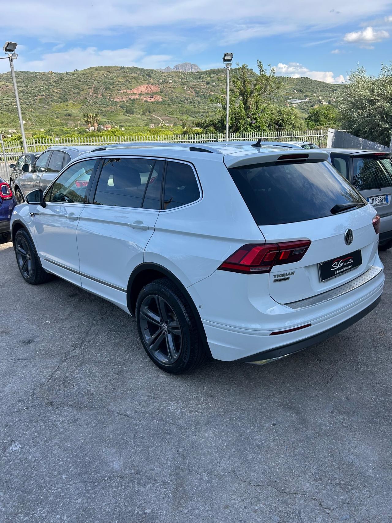 Volkswagen Tiguan Allspace Tiguan Allspace 2.0 BiTDI SCR DSG 4MOT. Advanced R-Line BMT