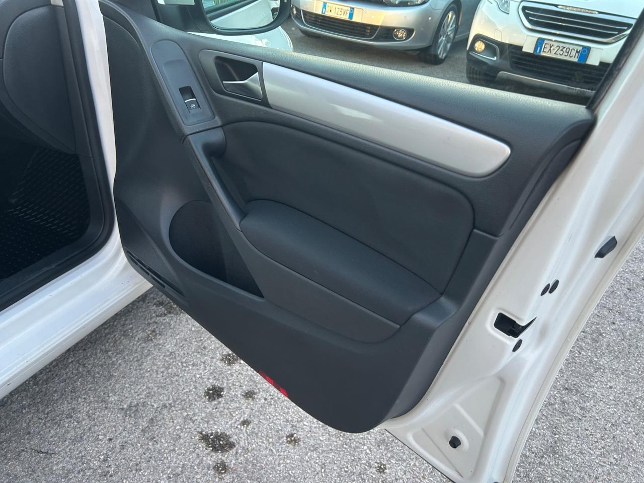 Volkswagen Golf 1.6 TDI DPF 5p. Highline