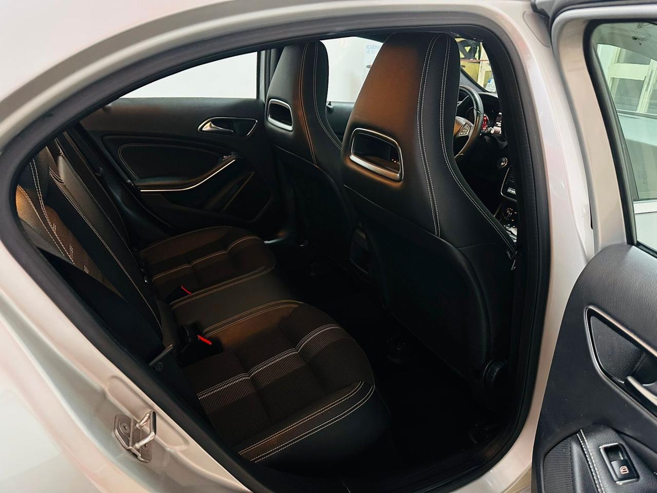 Mercedes-benz A 180 d Automatic Sport