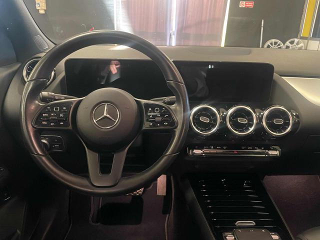 MERCEDES-BENZ GLA 250 e hybrid EQ Premium LED/NAVI/PELLE/TEL*