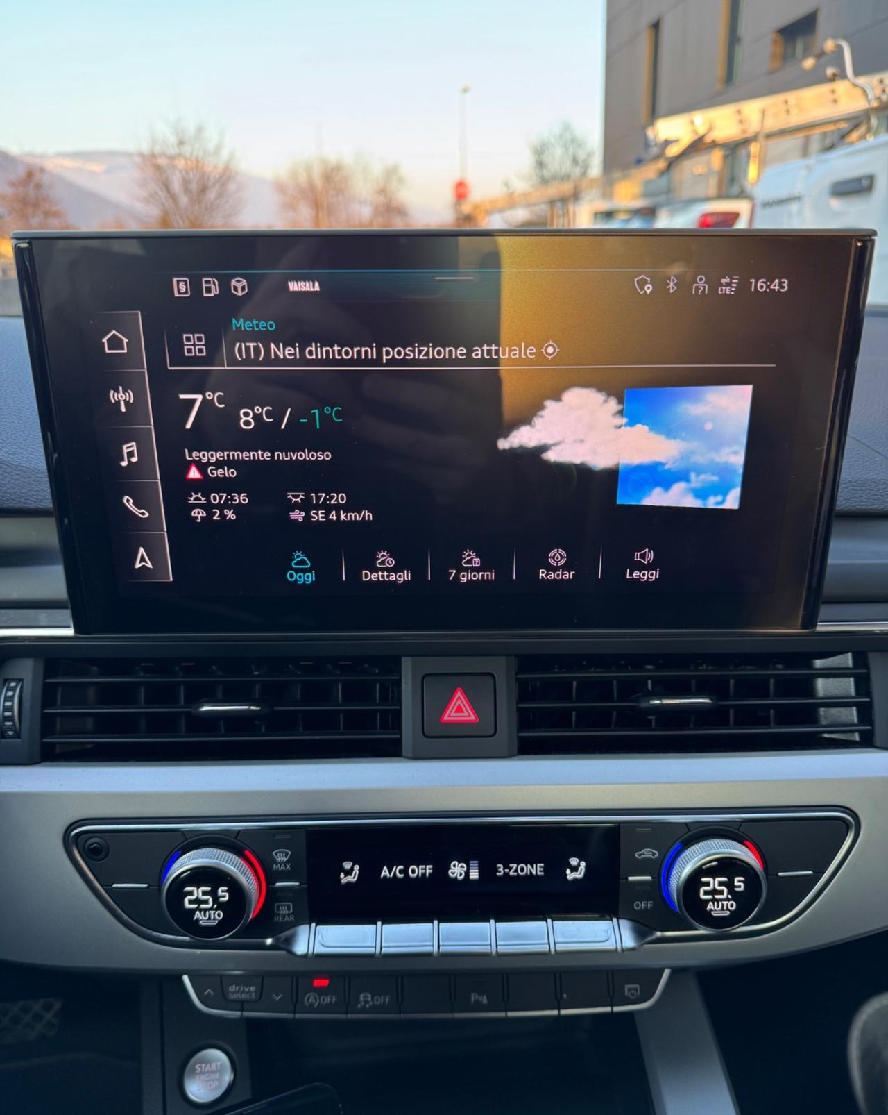 Audi A4 Avant TDI S tronic line edition