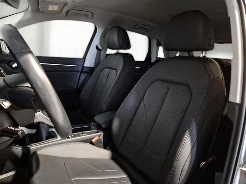 AUDI Q3 35 TDI Business Advanced