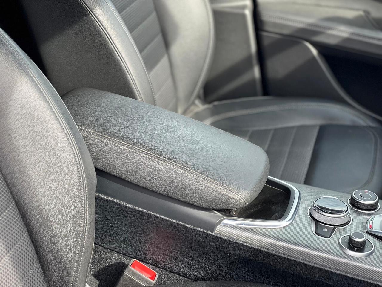 Alfa Romeo Stelvio 2.2 Turbodiesel 160 CV AT8 RWD Super Business N1