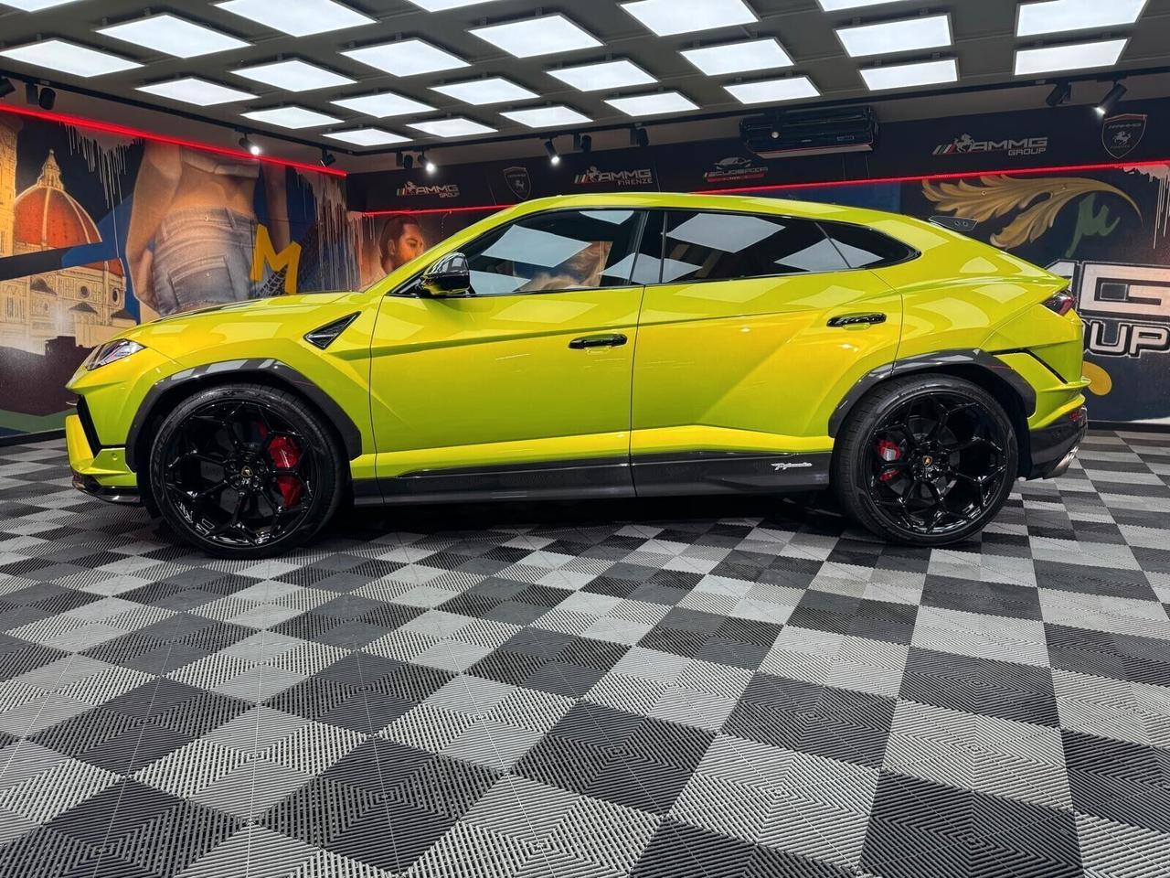 Lamborghini Urus 4.0 Performante (888)