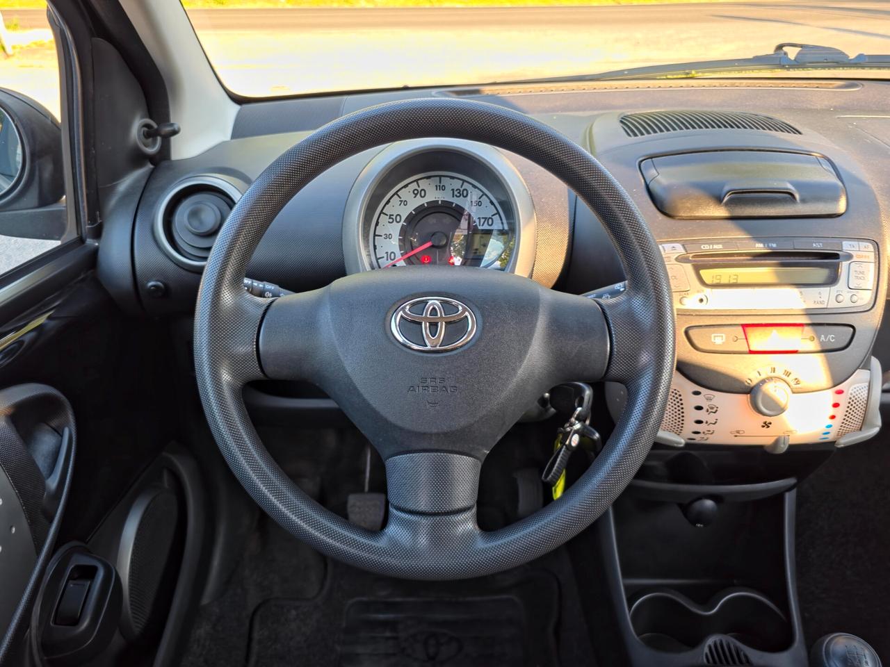 Toyota Aygo 1.0 12V VVT-i 5 porte Lounge Connect CV-68 E5B Manuale NEO 2012