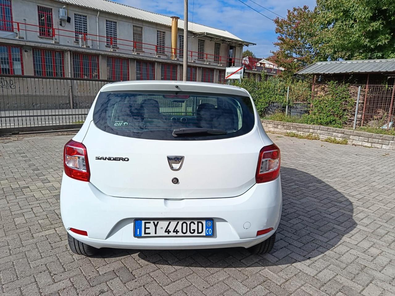 Dacia Sandero 1.2 75CV