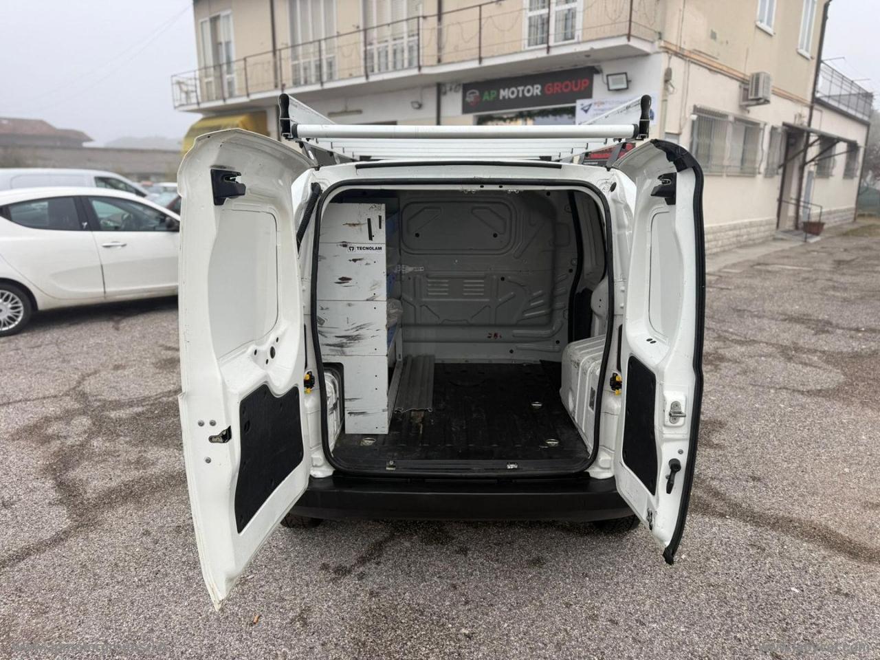 Nemo 1.3 HDi 75CV FAP Furgone