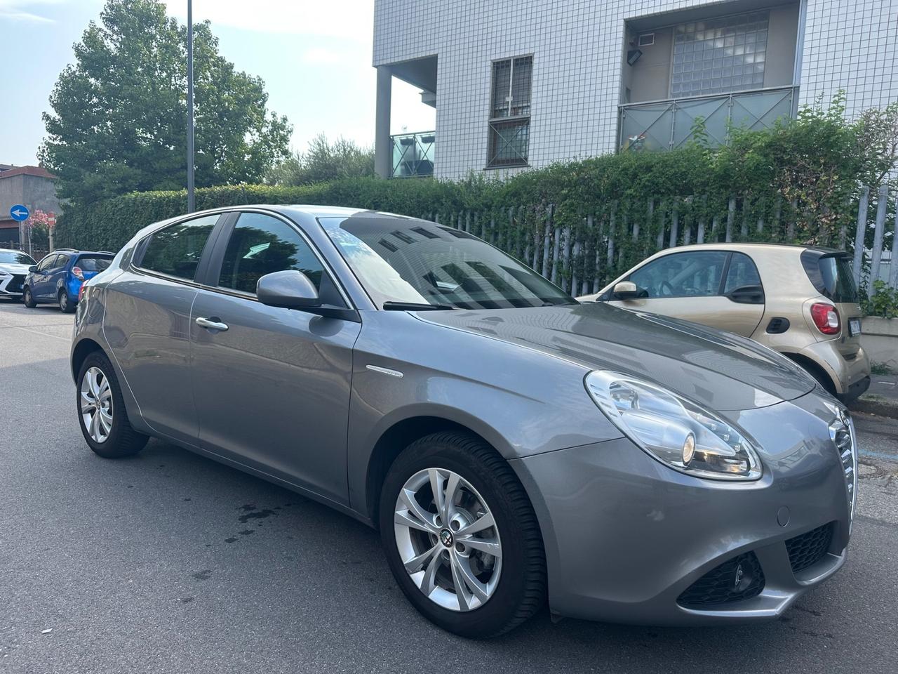 Alfa Romeo Giulietta 1.4 Turbo 120 CV - ok neopatentati