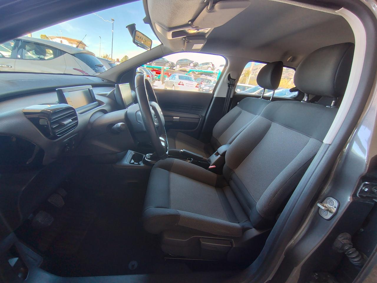 Citroen C4 Cactus BlueHDi 100 S&S Shine