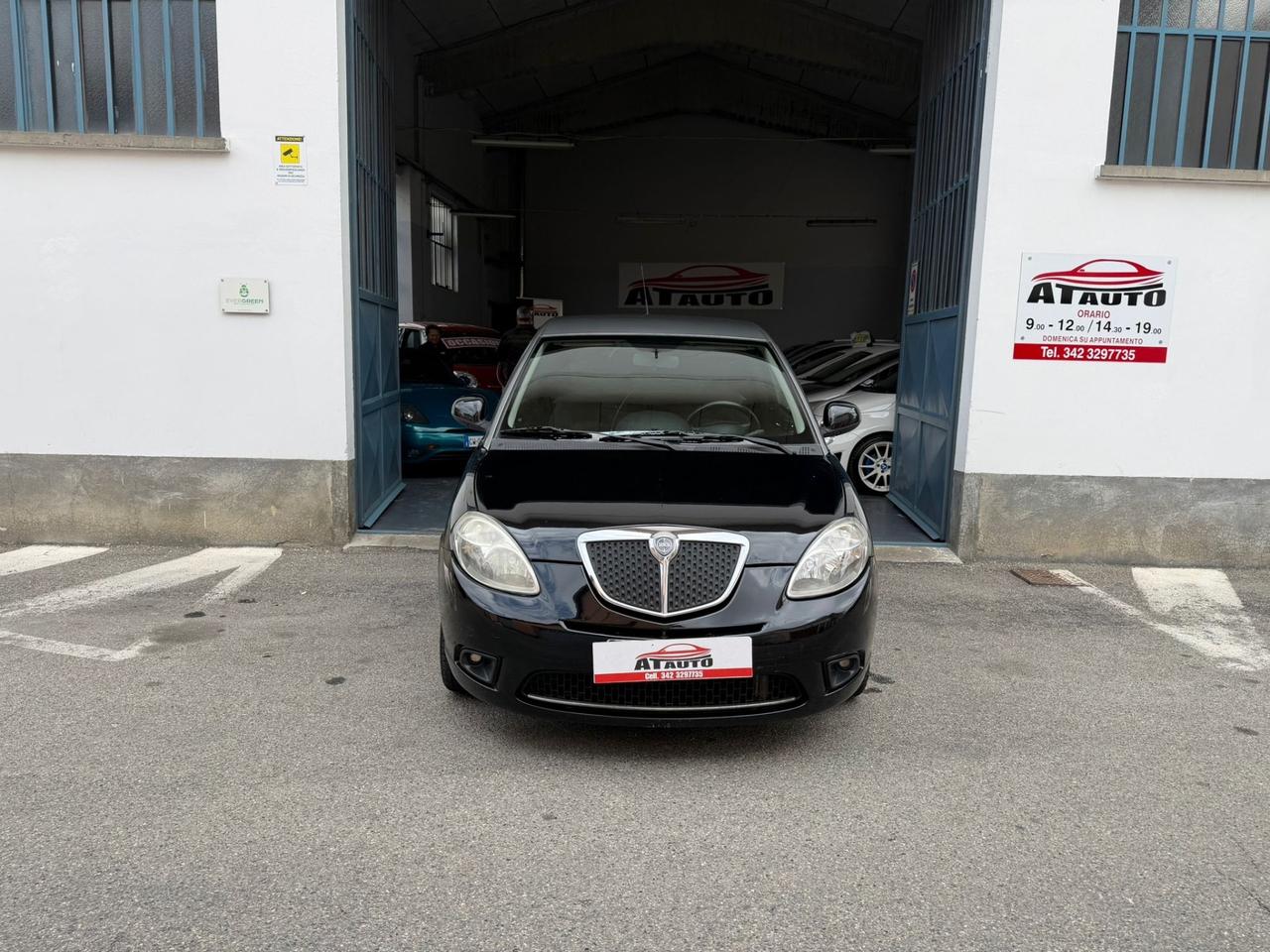 Lancia Ypsilon 1.4 New Oro Ecochic GPL