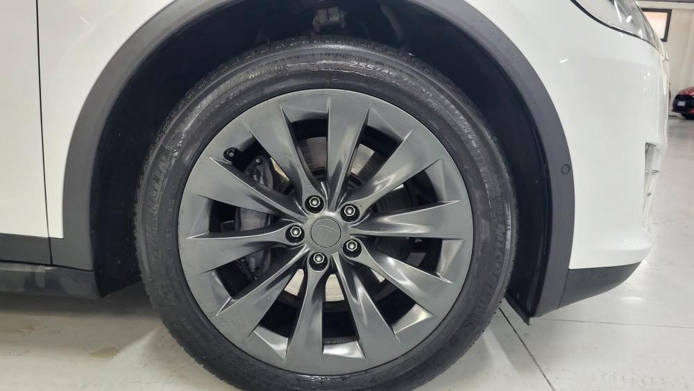 Tesla Model X Long Range Plus awd