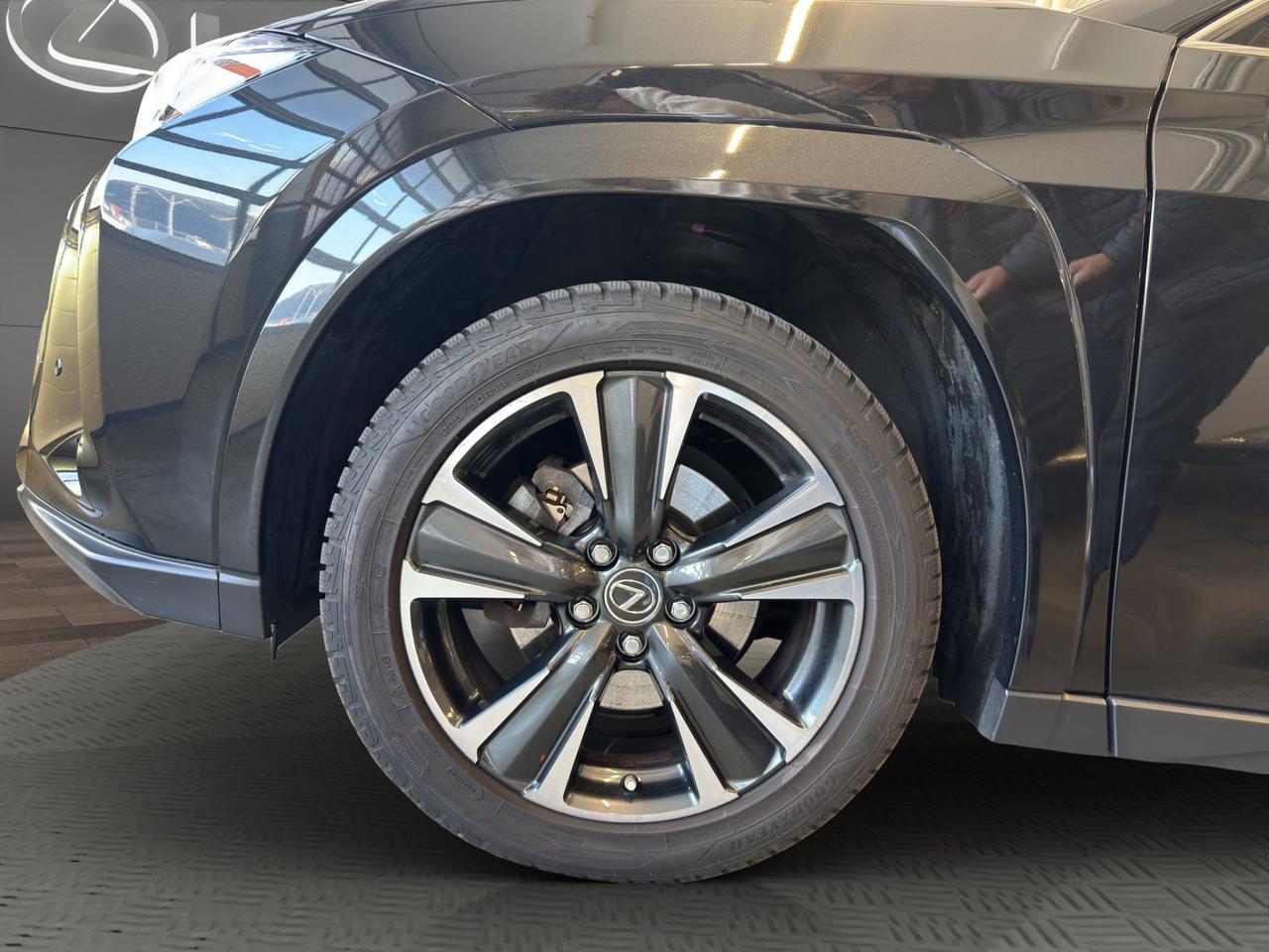 Lexus UX 250h 2.0 Luxury 4wd cvt