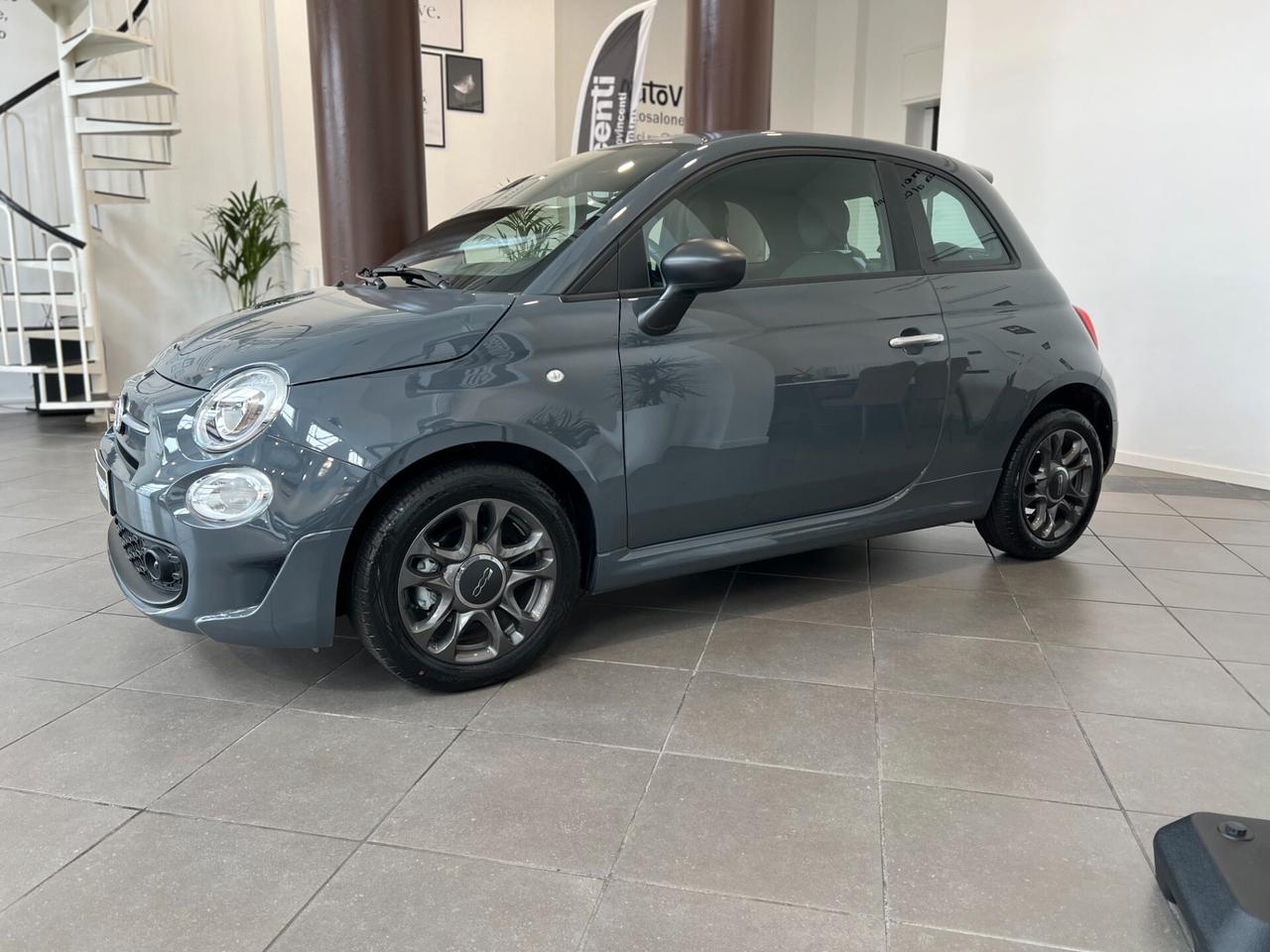 FIAT 500 1.0 70 CV HYBRID CONNECT (LEGGERE DESCRIZIONE)