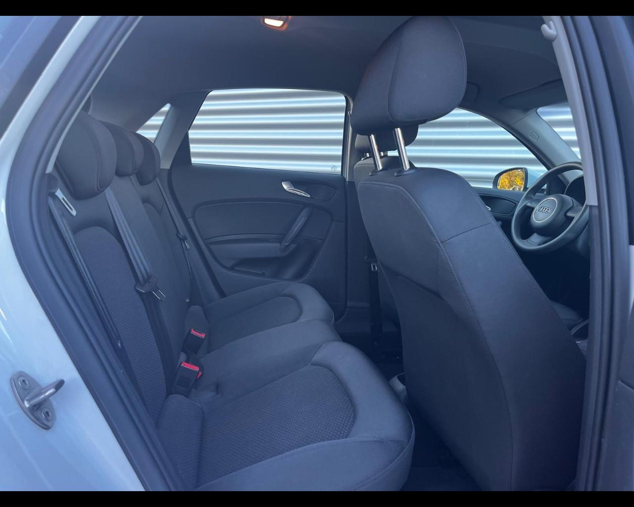 AUDI A1 SPORTBACK 1.4 TDI METAL PLUS S-TRONIC