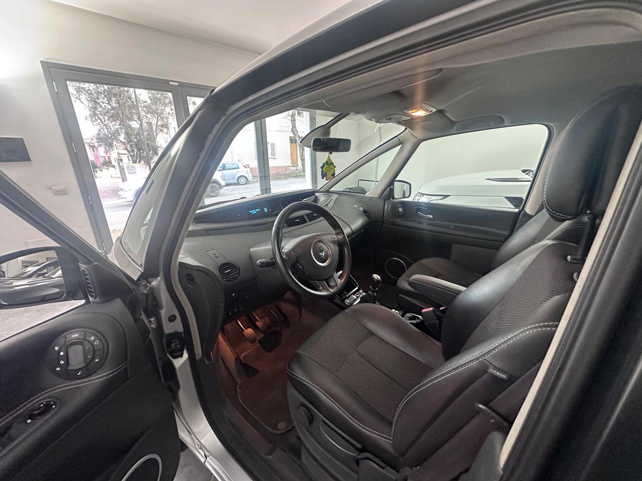 Renault Espace Grand 2.0 dCi 150CV Wave ESM