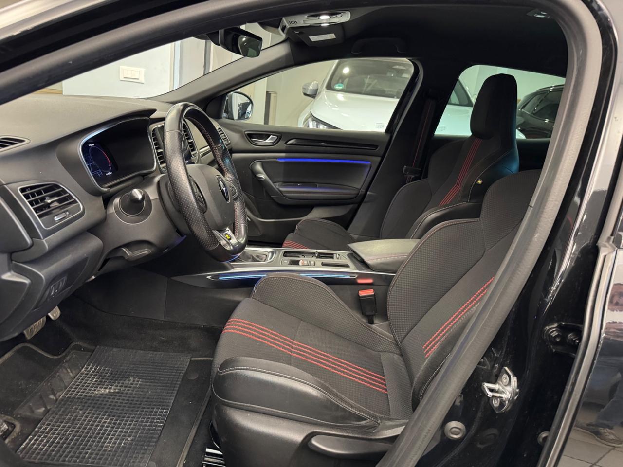 Megane Blue dCi 115 CV EDC R.S. Line (85 kw)