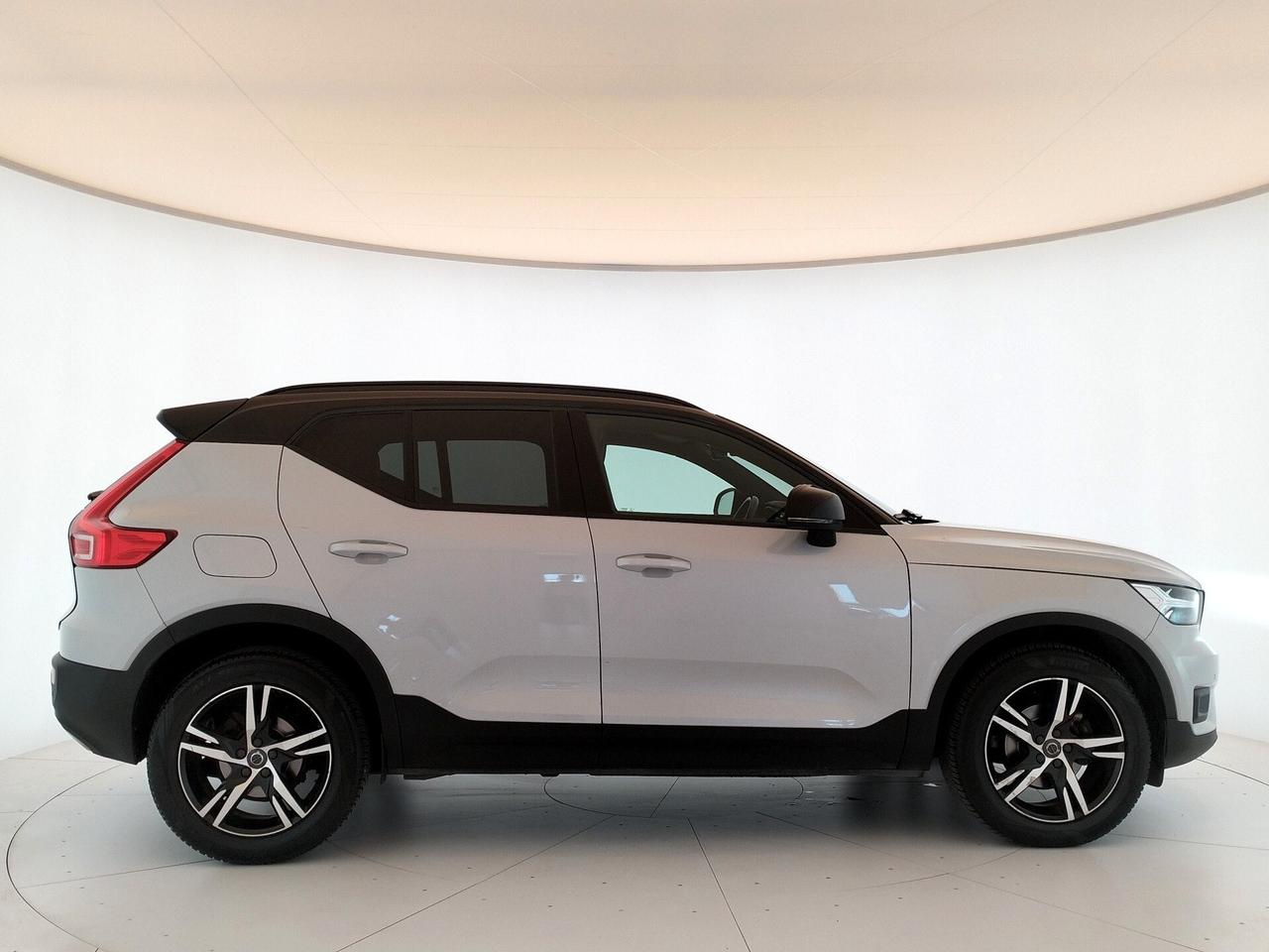 Volvo XC40 D3 R-design geartronic