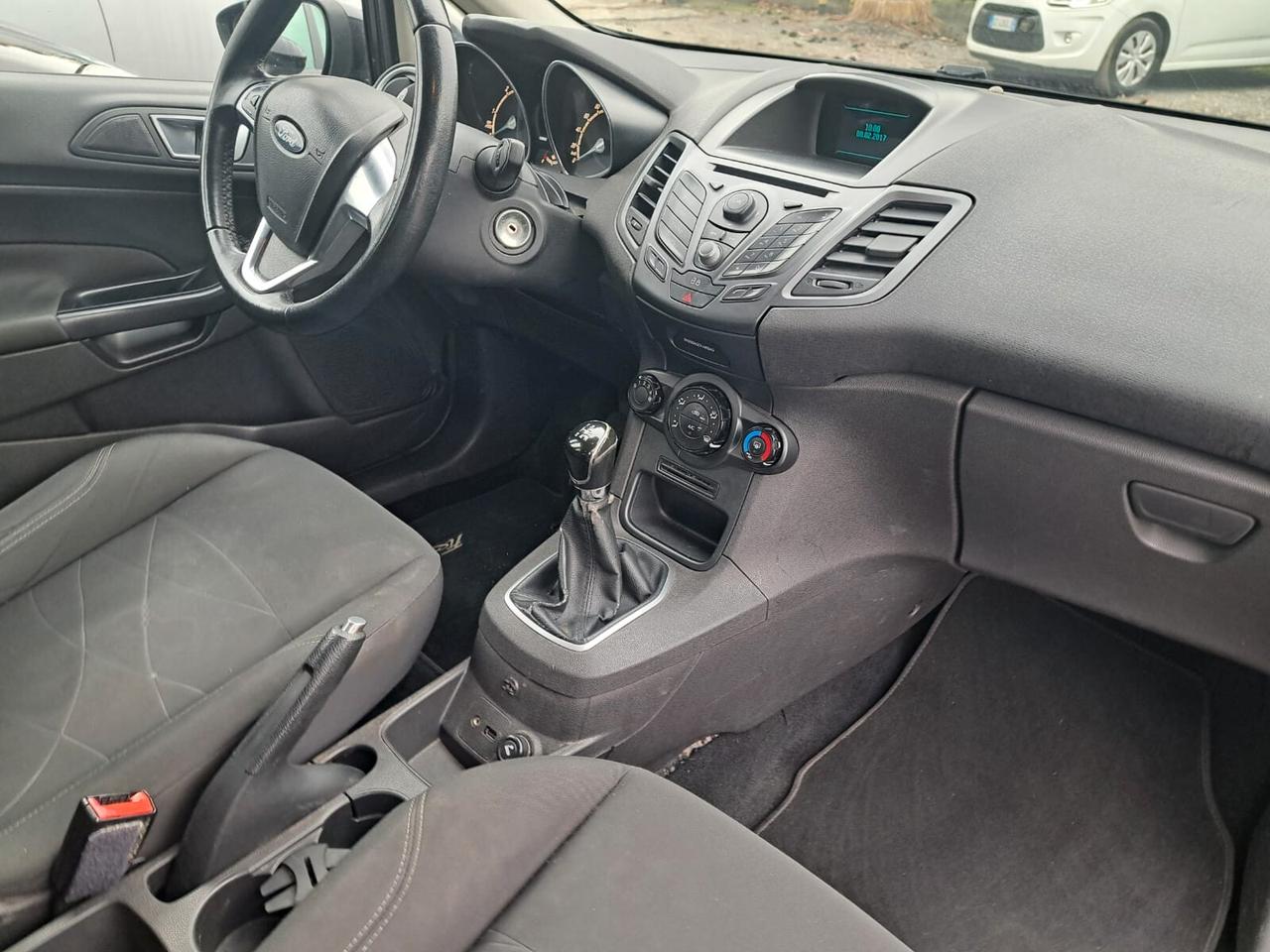 Ford Fiesta 1.5 TDCi 75CV 5 porte Titanium-neopatentati