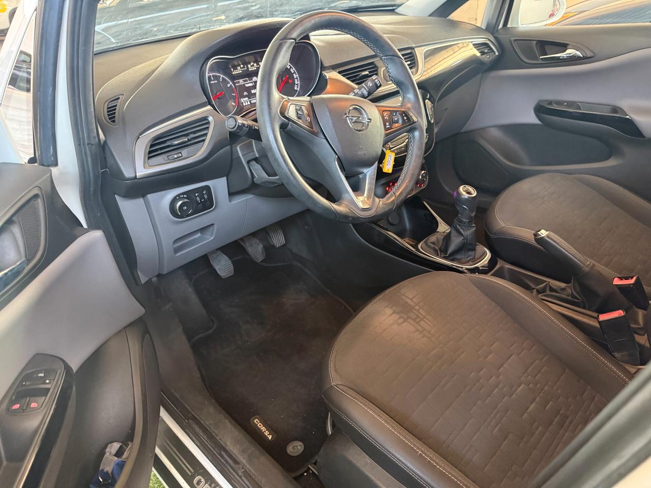 Opel Corsa 1.4 90CV GPL Tech 5 porte Cosmo