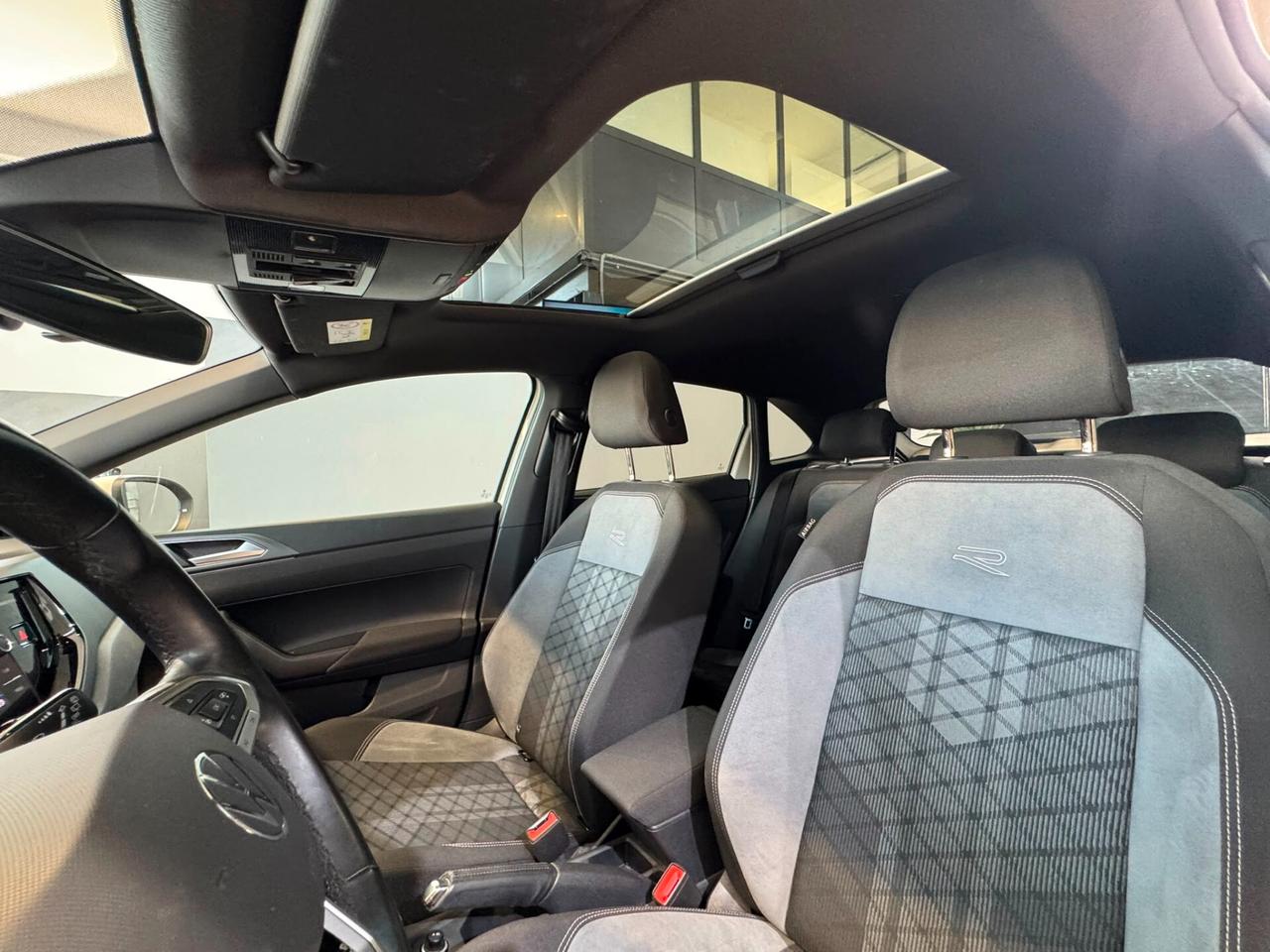 Volkswagen Taigo 1.0 TSI 110 CV R-Line