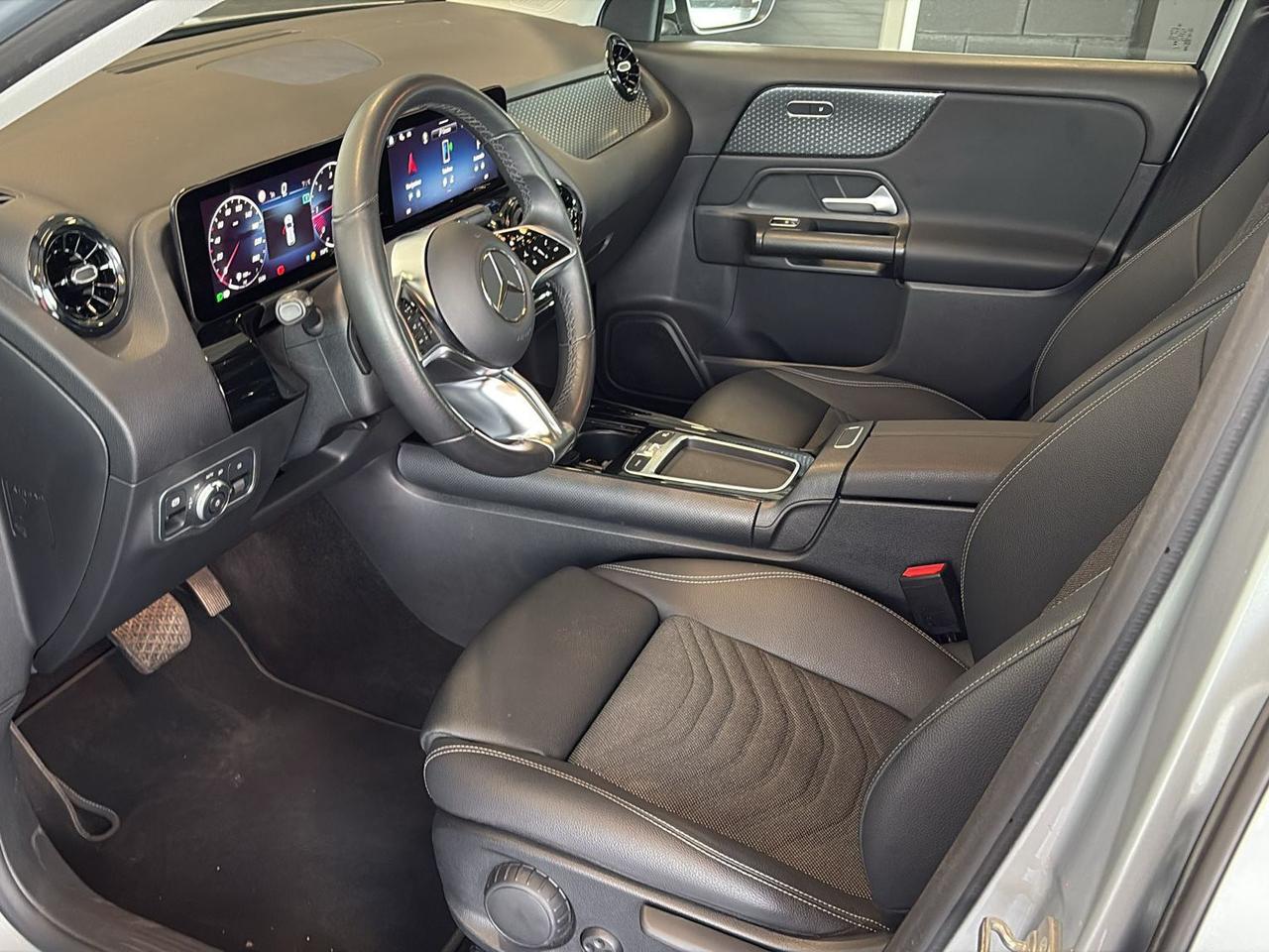 Mercedes-Benz GLA-H247 2023 - GLA 180 d Advanced auto