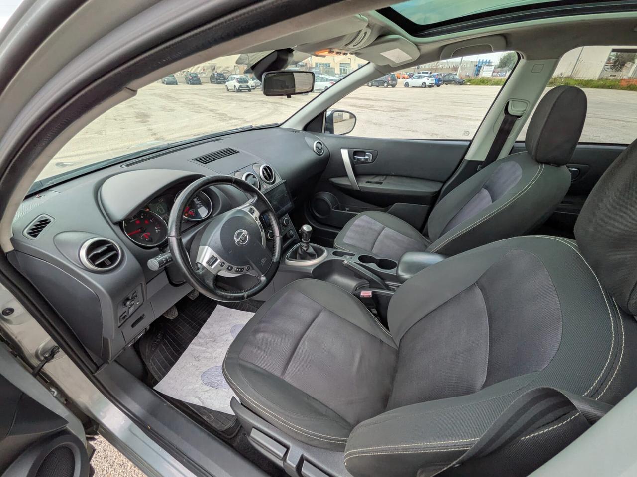 Nissan Qashqai+2 1.5 dCi DPF Tekna tetto