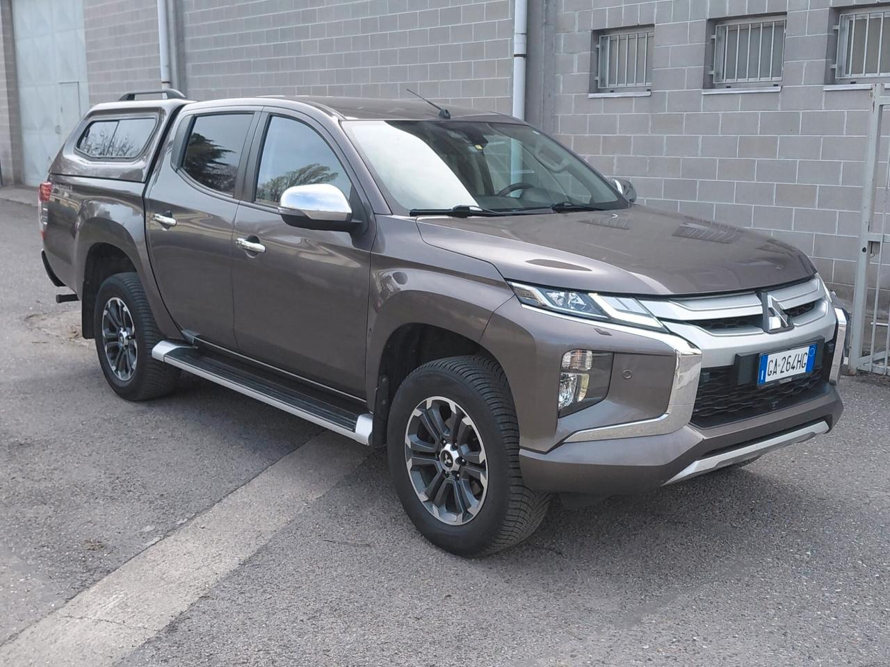 Mitsubishi L200 2.3d D.cab UNICO PROPRIETARIO
