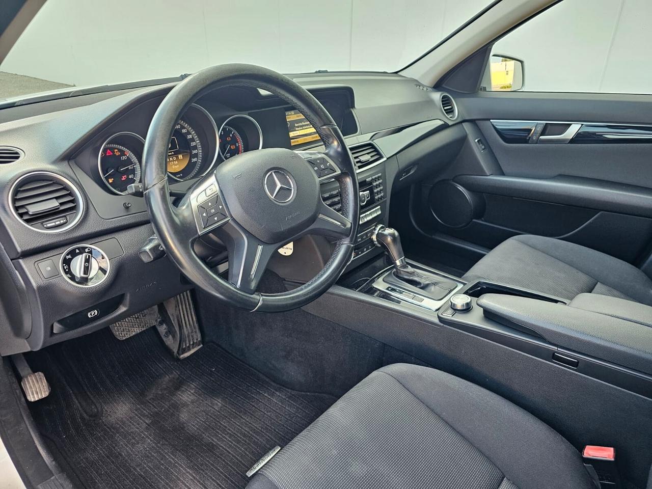 Mercedes-benz C 200