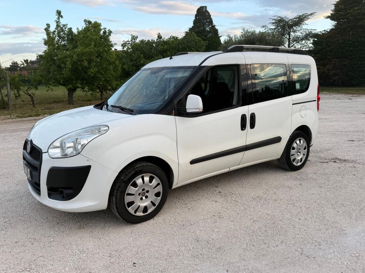 Fiat Doblò 5posti Natural Power UNIPRO Neopatentati