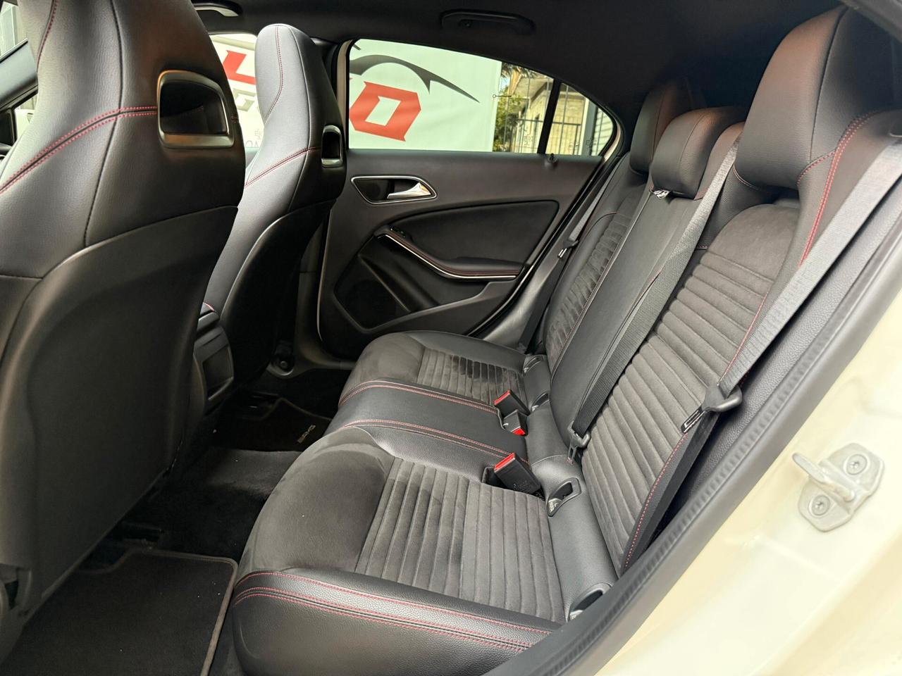 Mercedes-benz A 180 A 180 d Automatic Premium FULL AMG TETTO