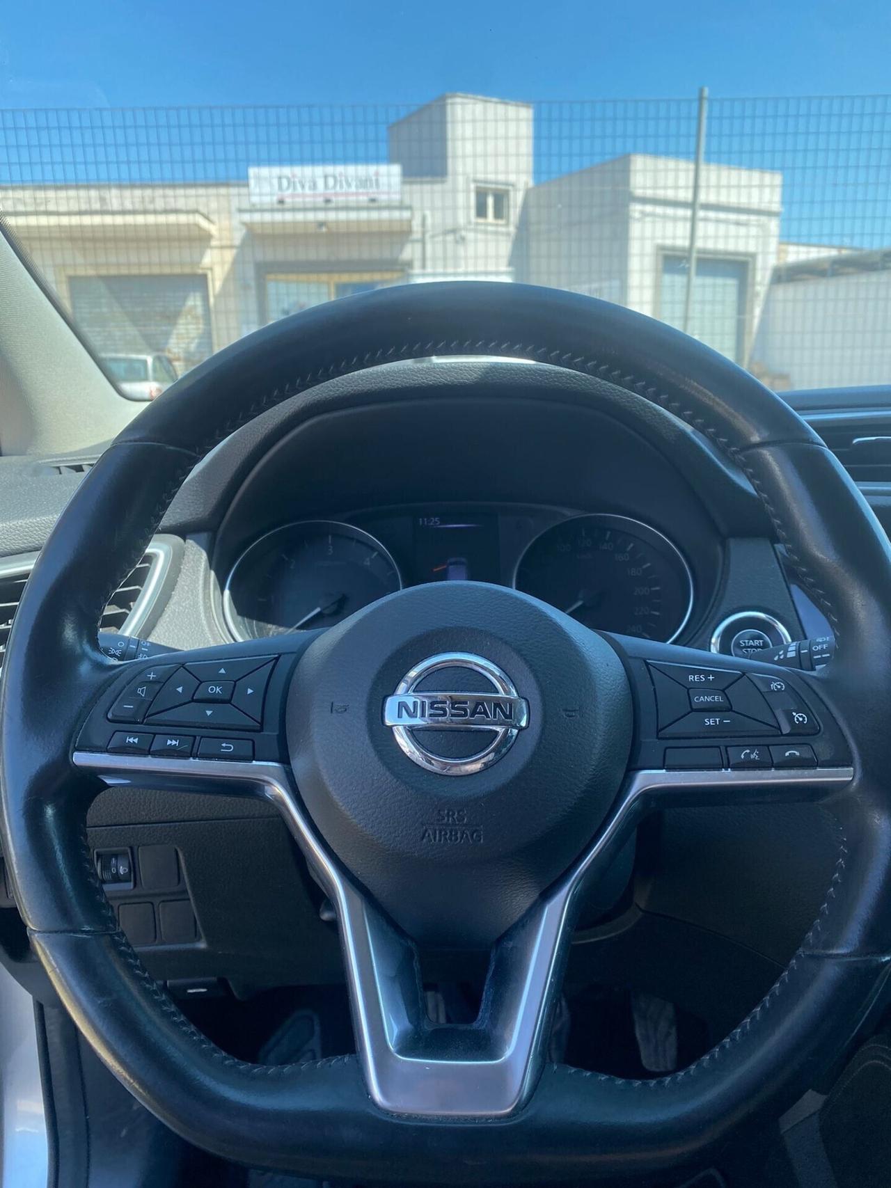 Nissan Qashqai 1.5 dCi N-Connecta