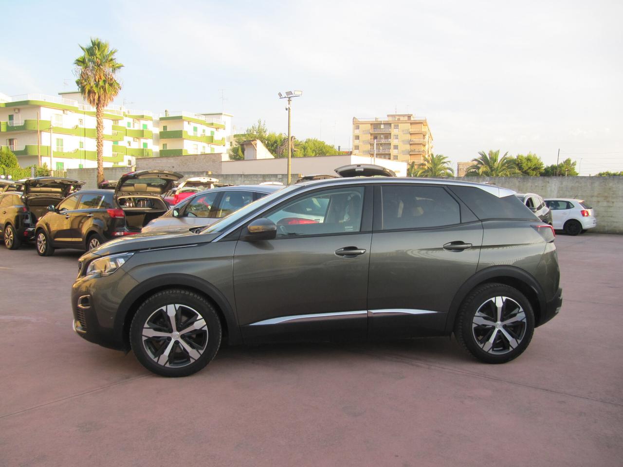 Peugeot 3008 BlueHDi 130 S&S EAT8 Allure - automatico