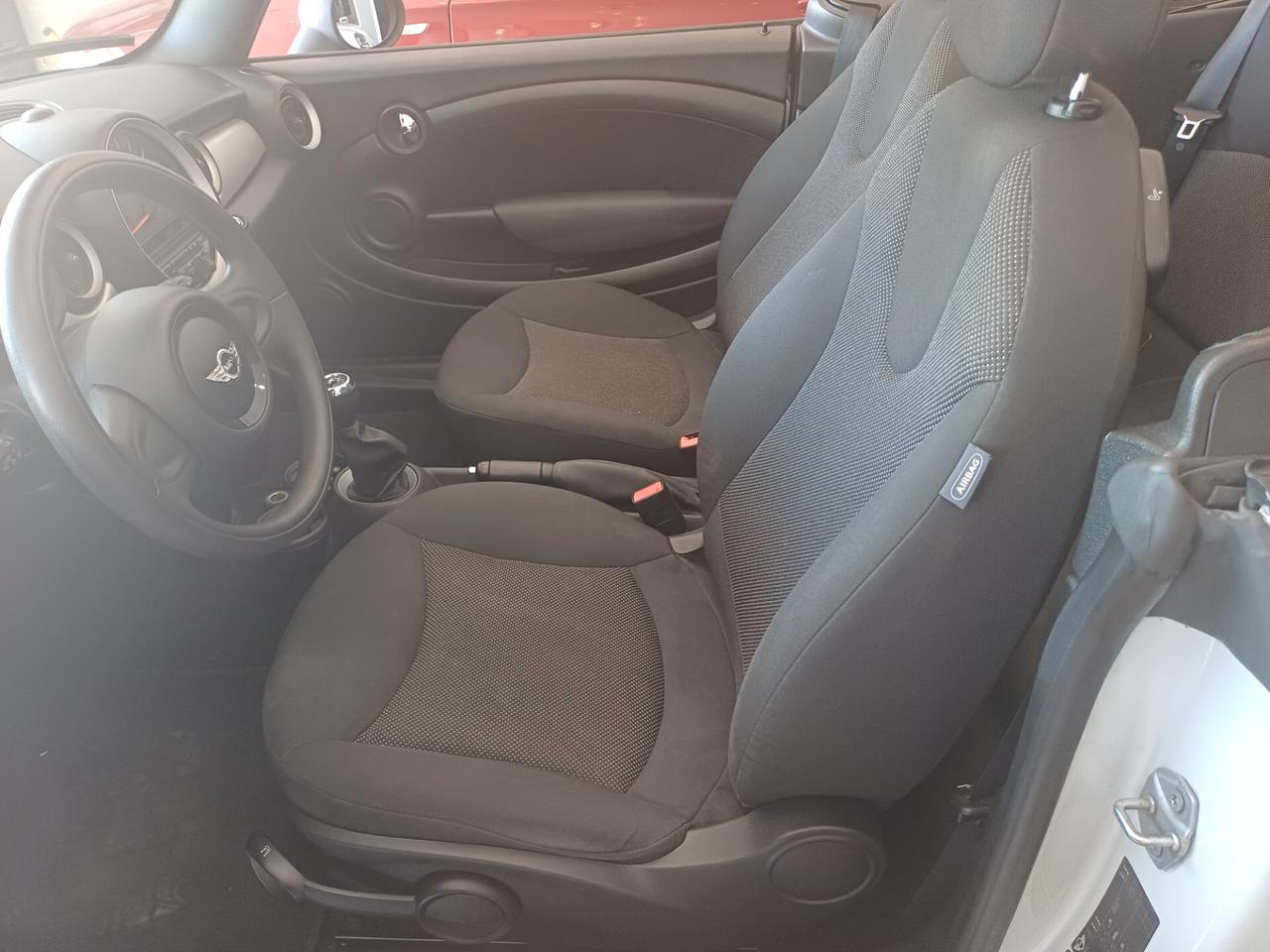Mini Cooper Cabrio 1.6 White silver metallic