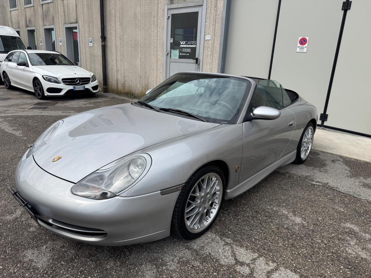 Porsche 996