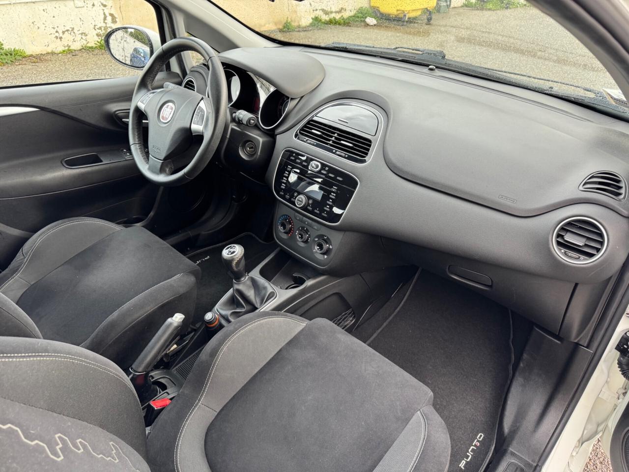 Fiat Punto 1.3 MJT II 75 CV 5 porte -121.000 KM-