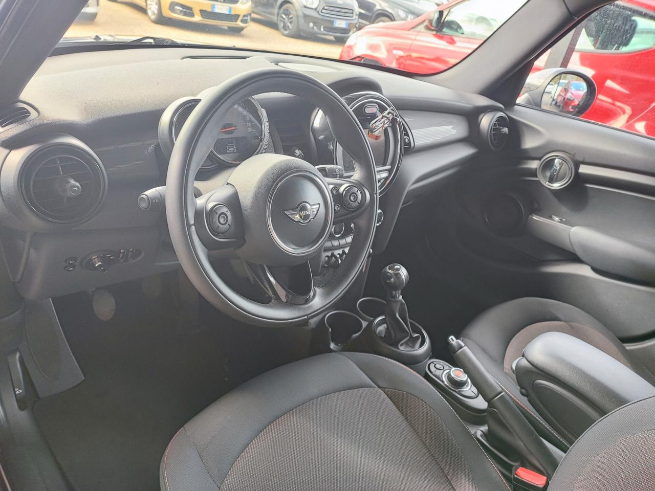 Mini 1.5 Cooper D Business XL 5 porte