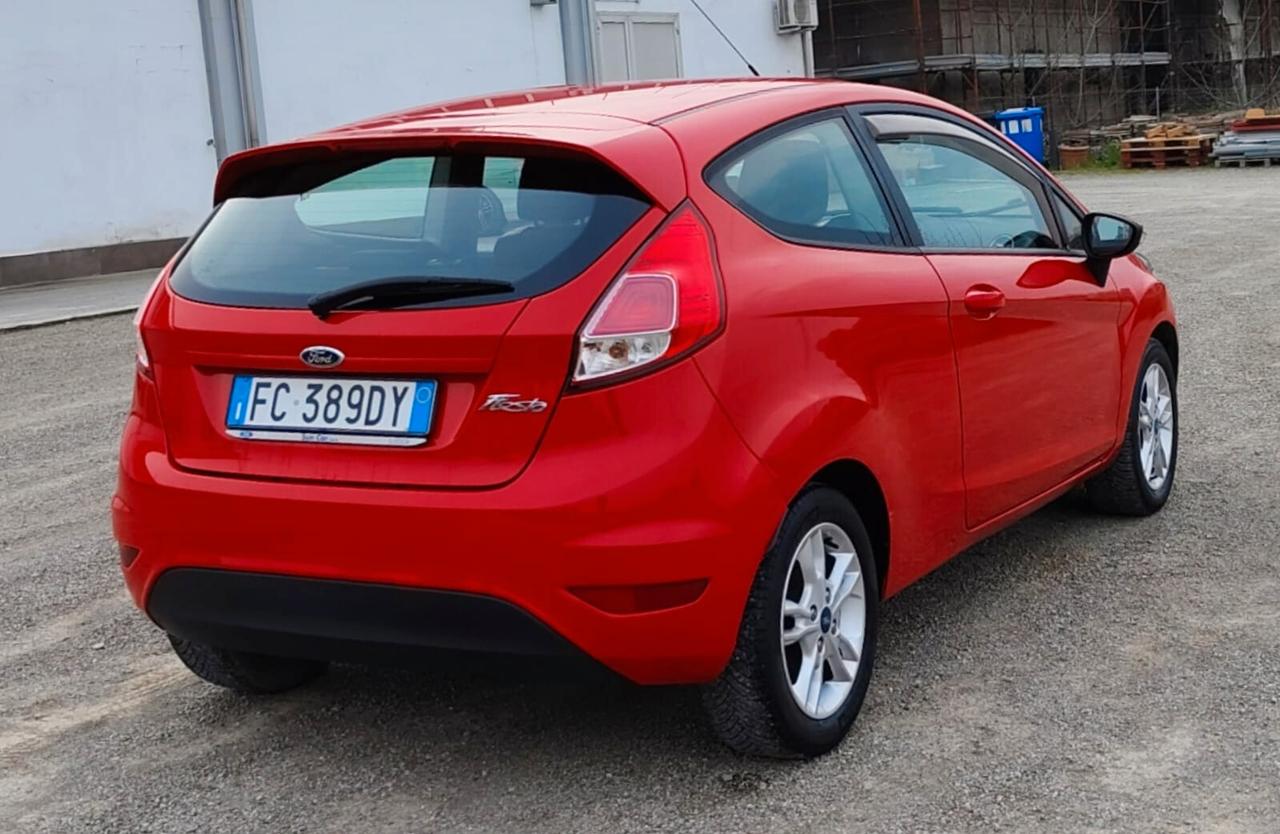 Ford Fiesta 1.2 60CV 3 porte Black & White Edition